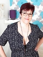 Enjoy mature women and younger women of OlderWomanFun.