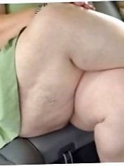 Beautiful mature woman with a great ass showing her pussy.