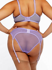 Prurient old lasses are posing naked for fun