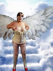 Seductive footwear accentuating seasoned soles